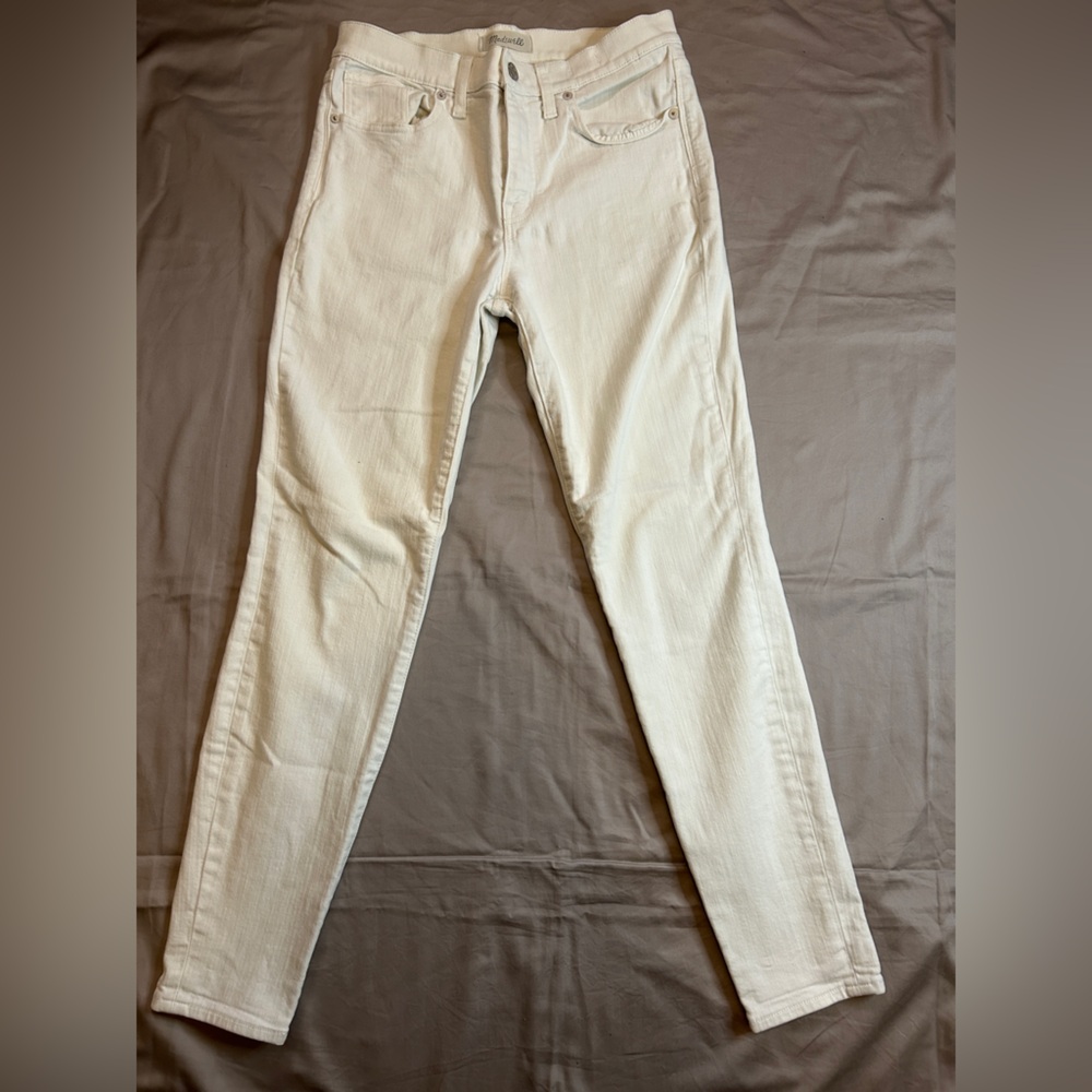 Madewell high rise skinny jeans in white color Size 28